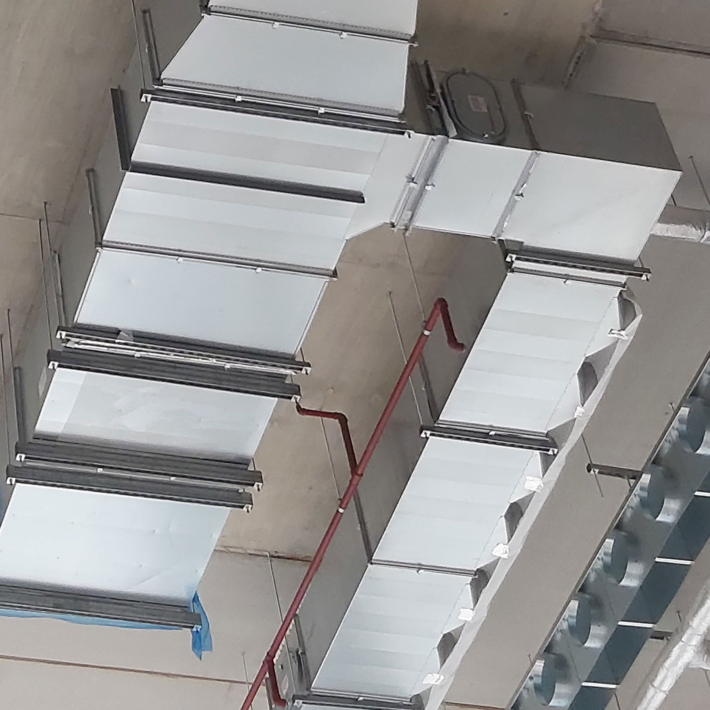 fabricated galvanised ventilation ductwork pipes
